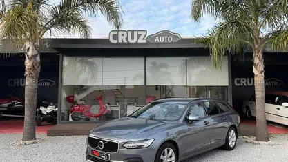 Cinza Usado 2017 Volvo V90 Momentum Carrinha | € 20.599 (Bom preço)