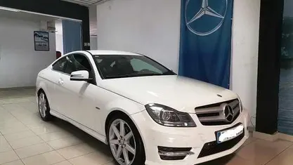 Usado Mercedes C220 170 HP (125 kW) 2012
