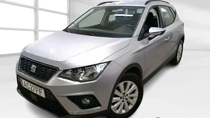 Cinza Usado 2020 Seat Arona Style SUV | € 14.400 (Bom preço)