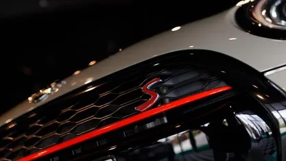 Cinzento Usado 2021 Mini Cooper Citadino | € 28.990 (Preço justo)