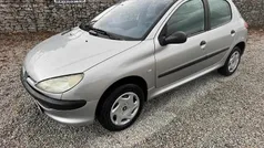 Usado 2001 Peugeot 206 Citadino | € 3.450 (Preço justo)