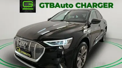 Usado Audi e-tron Business 230 kW (313 HP) 2020 Preto SUV