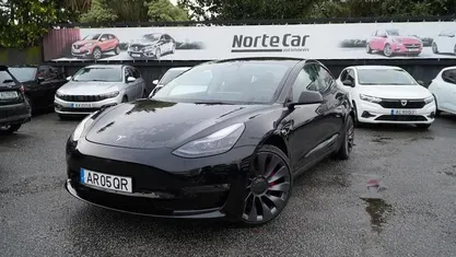 Usado 2022 Tesla Model 3 Performance Sedan | € 31.450 (Bom preço)