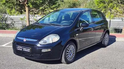 Usado Fiat Punto Evo Dynamic 85 HP (62 kW) 2011 Preto Citadino