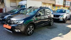 Cinzento Usado 2020 Dacia Sandero Stepway Citadino | € 12.000 (Preço justo)