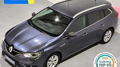 Usado Renault Mégane IV 140 HP (102 kW) 2019 Cinzento Carrinha