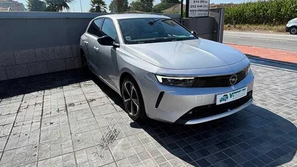 Usado Opel Astra Elegance 130 HP (95 kW) 2023