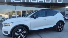 Branco Usado 2021 Volvo XC40 Plus SUV | € 33.990 (Preço elevado)