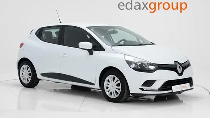 Usado Renault Clio IV Zen 75 HP (55 kW) 2016 Branco