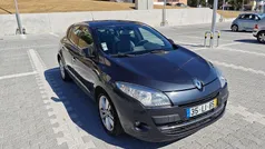 Cinzento Usado 2011 Renault Mégane III Sedan | € 7.750 (Preço justo)