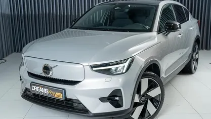 Cinzento Usado 2023 Volvo C40 SUV | € 37.900 (Preço justo)