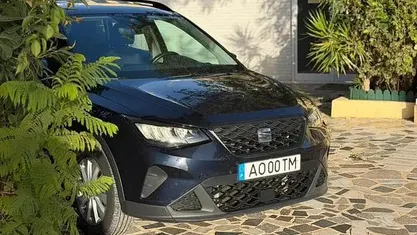 Usado Seat Arona 110 HP (80 kW) 2022 Azul SUV