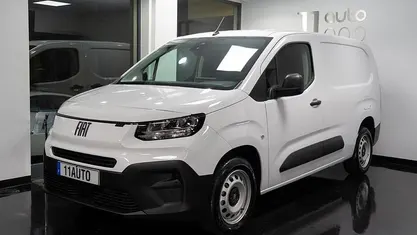 Usado Fiat Doblò 100 HP (73 kW) 2025 Monovolume