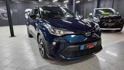 Usado Toyota C-HR 122 HP (89 kW) 2023 Azul SUV