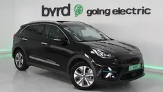Azul Usado 2021 Kia e-Niro SUV | € 24.900 (Preço justo)