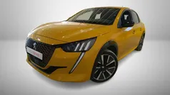Amarelo Usado 2021 Peugeot e-208 GT Citadino | € 19.990 (Bom preço)