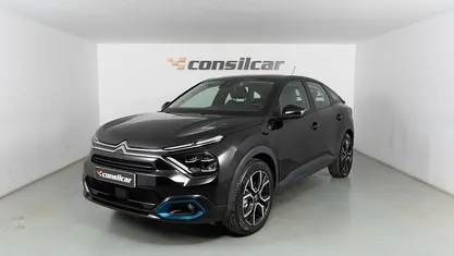 Preto Usado 2022 Citroën e-C4 Live Citadino | € 18.980 (Preço justo)