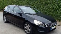 Preto Usado 2012 Volvo V60 Momentum Carrinha | € 10.950 (Preço justo)