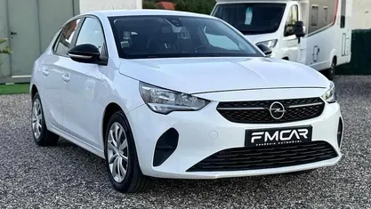 Usado Opel Corsa 102 HP (75 kW) 2020 Branco Citadino