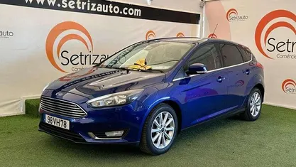 Usado Ford Focus Titanium 120 HP (88 kW) 2018 Azul