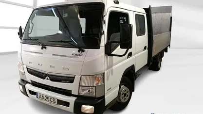 Usado Mitsubishi Canter 150 HP (110 kW) 2021 Branco Sedan