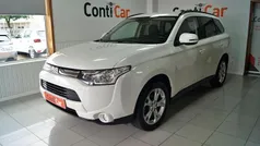 Branco Usado 2014 Mitsubishi Outlander SUV | € 15.500 (Bom preço)