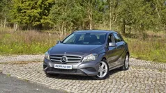 Cinzento Usado 2013 Mercedes A200 Urban Citadino | € 19.900 (Preço justo)