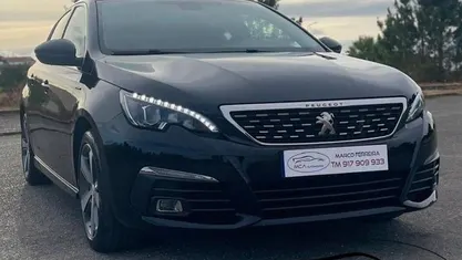 Usado Peugeot 308 GT-line 130 HP (95 kW) 2019 Preto Coupé