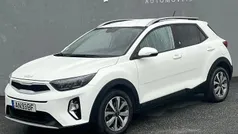 Branco Usado 2021 Kia Stonic SUV | € 15.850 (Preço justo)