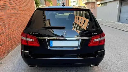 Preto Usado 2012 Mercedes E220 Carrinha | € 13.500 (Bom preço)