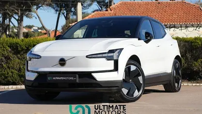 Usado Volvo EX30 Plus 200 kW (272 HP) 2024 SUV