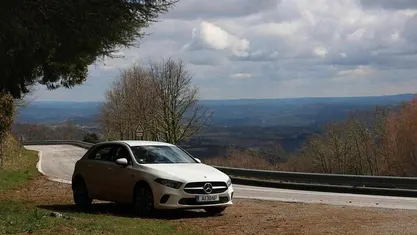 Branco Usado 2021 Mercedes A250 Citadino | € 28.450 (Preço justo)