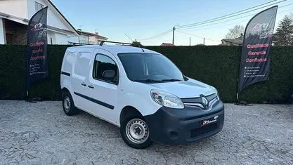Branco Usado 2015 Renault Kangoo Sedan | € 7.698 (Preço justo)