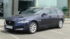 Azul Usado 2018 Jaguar XF Prestige Sedan | € 19.990 (Preço justo)