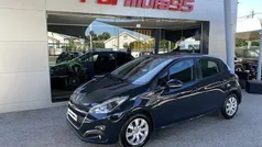 Cinzento Usado 2019 Peugeot 208 Active Citadino | € 12.900 (Preço justo)