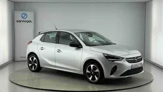 Cinzento Usado 2023 Opel Corsa-e Elegance Citadino | € 25.990 (Preço justo)