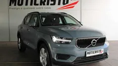 Cinzento Usado 2020 Volvo XC40 SUV | € 25.900 (Preço justo)