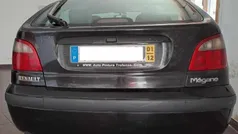 Preto Usado 2001 Renault Mégane Citadino | € 1.000
