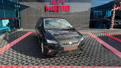 Usado Seat Ibiza Style 95 HP (69 kW) 2023 Preto Citadino