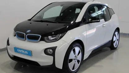 Branco Usado 2015 BMW i3 Comfort Edition Citadino | € 12.990 (Preço justo)