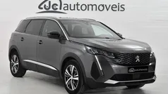 Cinza Usado 2024 Peugeot 5008 Allure Monovolume | € 33.900 (Preço justo)
