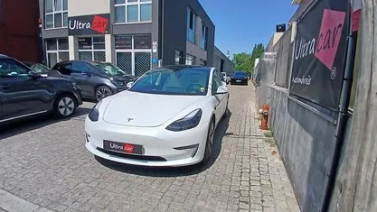 Usado 2021 Tesla Model 3 Sedan | € 29.999 (Preço justo)