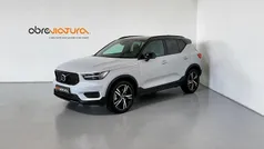 Cinzento Usado 2021 Volvo XC40 Momentum SUV | € 33.000 (Preço justo)