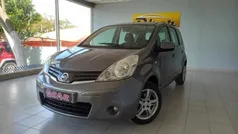 Cinzento Usado 2012 Nissan Note Monovolume | € 8.000 (Preço justo)
