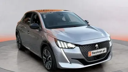 Usado 2022 Peugeot e-208 GT Citadino | € 19.990 (Preço justo)