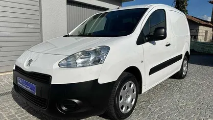 Branco Usado 2014 Peugeot Partner Monovolume | € 7.950 (Super Preço)