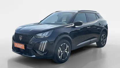 Usado Peugeot 2008 Allure 136 HP (100 kW) 2025 SUV