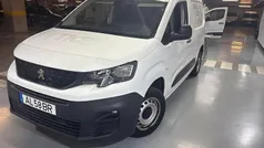Usado 2021 Peugeot Partner Premium Monovolume | € 16.100 (Preço justo)