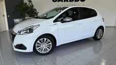 Usado 2019 Peugeot 208 Signature Sky Citadino | € 13.950 (Preço justo)