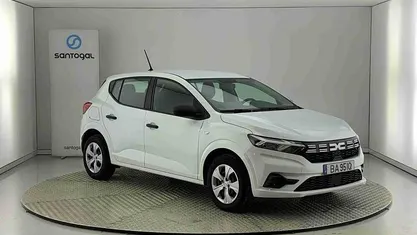 Usado Dacia Sandero Essentiel 101 HP (74 kW) 2023